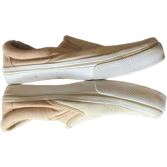 Canvas loafer by No Boundaries - Picture 3 of 6